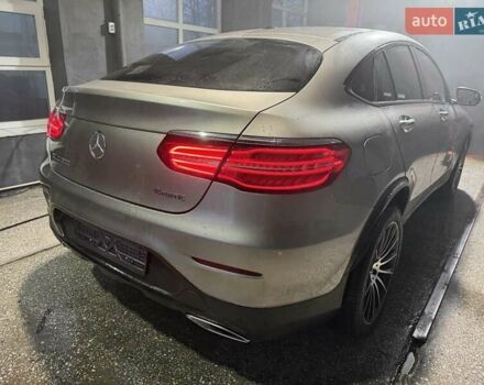 Серый Мерседес GLC-Class Coupe, объемом двигателя 1.99 л и пробегом 120 тыс. км за 35900 $, фото 10 на Automoto.ua