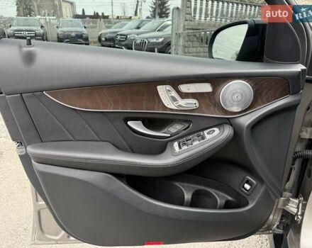 Серый Мерседес GLC-Class Coupe, объемом двигателя 1.99 л и пробегом 120 тыс. км за 35900 $, фото 45 на Automoto.ua