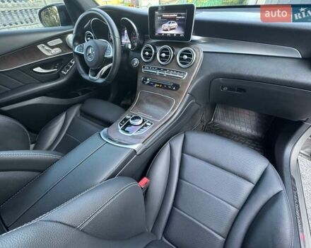 Сірий Мерседес GLC-Class Coupe, об'ємом двигуна 1.99 л та пробігом 120 тис. км за 35900 $, фото 12 на Automoto.ua