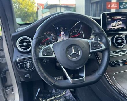 Сірий Мерседес GLC-Class Coupe, об'ємом двигуна 1.99 л та пробігом 120 тис. км за 35900 $, фото 40 на Automoto.ua