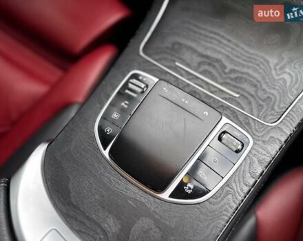 Сірий Мерседес GLC-Class Coupe, об'ємом двигуна 1.99 л та пробігом 97 тис. км за 45200 $, фото 95 на Automoto.ua