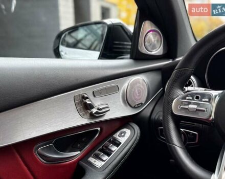 Сірий Мерседес GLC-Class Coupe, об'ємом двигуна 1.99 л та пробігом 97 тис. км за 45200 $, фото 89 на Automoto.ua