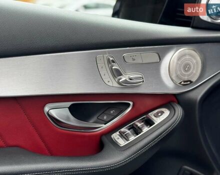 Сірий Мерседес GLC-Class Coupe, об'ємом двигуна 1.99 л та пробігом 97 тис. км за 45200 $, фото 57 на Automoto.ua