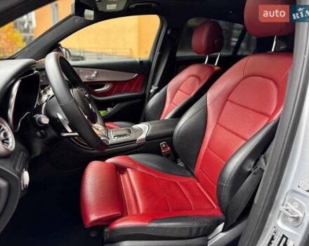 Сірий Мерседес GLC-Class Coupe, об'ємом двигуна 1.99 л та пробігом 97 тис. км за 45200 $, фото 65 на Automoto.ua