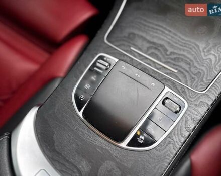 Сірий Мерседес GLC-Class Coupe, об'ємом двигуна 1.99 л та пробігом 97 тис. км за 45200 $, фото 97 на Automoto.ua