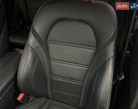 Серый Мерседес GLC-Class Coupe, объемом двигателя 3 л и пробегом 10 тыс. км за 69999 $, фото 33 на Automoto.ua