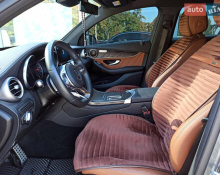 Серый Мерседес GLC-Class Coupe, объемом двигателя 2 л и пробегом 51 тыс. км за 53500 $, фото 24 на Automoto.ua