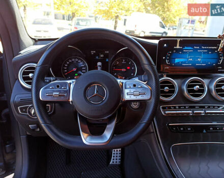 Серый Мерседес GLC-Class Coupe, объемом двигателя 2 л и пробегом 51 тыс. км за 53500 $, фото 25 на Automoto.ua