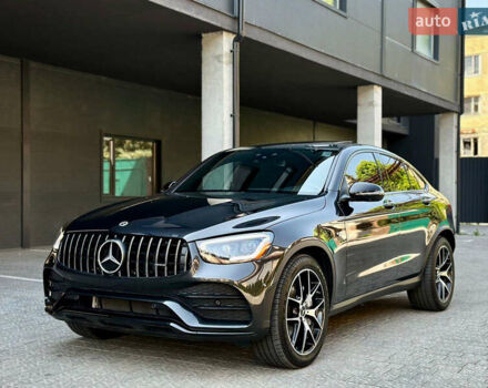 Серый Мерседес GLC-Class Coupe, объемом двигателя 3 л и пробегом 10 тыс. км за 69999 $, фото 2 на Automoto.ua