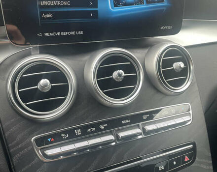 Серый Мерседес GLC-Class Coupe, объемом двигателя 1.95 л и пробегом 71 тыс. км за 57900 $, фото 15 на Automoto.ua