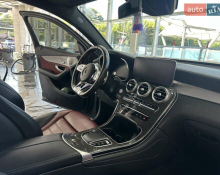 Сірий Мерседес GLC-Class Coupe, об'ємом двигуна 3 л та пробігом 98 тис. км за 67777 $, фото 2 на Automoto.ua