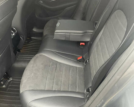 Серый Мерседес GLC-Class Coupe, объемом двигателя 1.95 л и пробегом 71 тыс. км за 57900 $, фото 11 на Automoto.ua