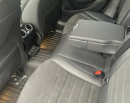 Серый Мерседес GLC-Class Coupe, объемом двигателя 1.95 л и пробегом 71 тыс. км за 57900 $, фото 10 на Automoto.ua