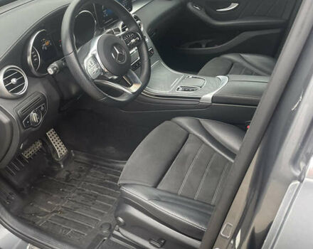 Серый Мерседес GLC-Class Coupe, объемом двигателя 1.95 л и пробегом 71 тыс. км за 57900 $, фото 9 на Automoto.ua