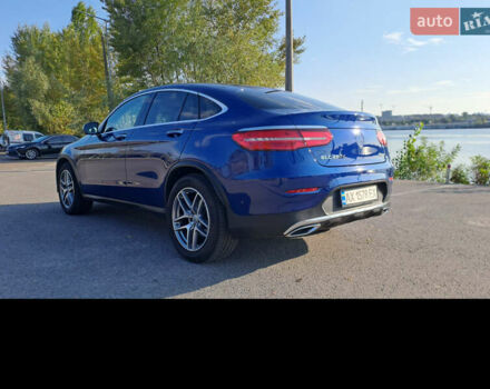 Синий Мерседес GLC-Class Coupe, объемом двигателя 2.14 л и пробегом 190 тыс. км за 31000 $, фото 3 на Automoto.ua