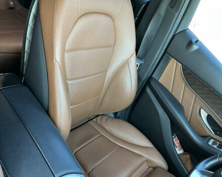 Синий Мерседес GLC-Class Coupe, объемом двигателя 1.99 л и пробегом 103 тыс. км за 49900 $, фото 12 на Automoto.ua