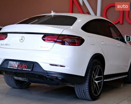 Белый Мерседес GLE-Class Coupe, объемом двигателя 3 л и пробегом 327 тыс. км за 41900 $, фото 23 на Automoto.ua