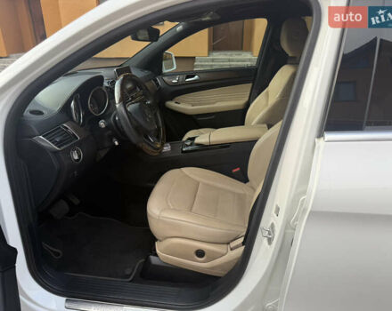 Белый Мерседес GLE-Class Coupe, объемом двигателя 3 л и пробегом 71 тыс. км за 40999 $, фото 10 на Automoto.ua