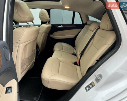 Белый Мерседес GLE-Class Coupe, объемом двигателя 3 л и пробегом 148 тыс. км за 36500 $, фото 10 на Automoto.ua
