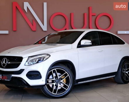 Белый Мерседес GLE-Class Coupe, объемом двигателя 3 л и пробегом 327 тыс. км за 41900 $, фото 8 на Automoto.ua