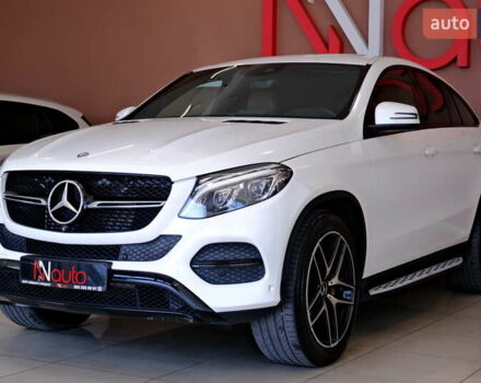 Белый Мерседес GLE-Class Coupe, объемом двигателя 3 л и пробегом 327 тыс. км за 41900 $, фото 4 на Automoto.ua