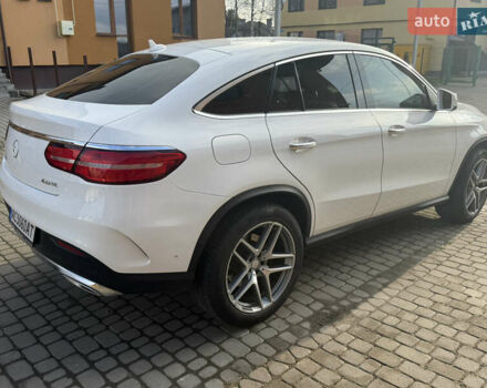 Белый Мерседес GLE-Class Coupe, объемом двигателя 3 л и пробегом 71 тыс. км за 40999 $, фото 4 на Automoto.ua