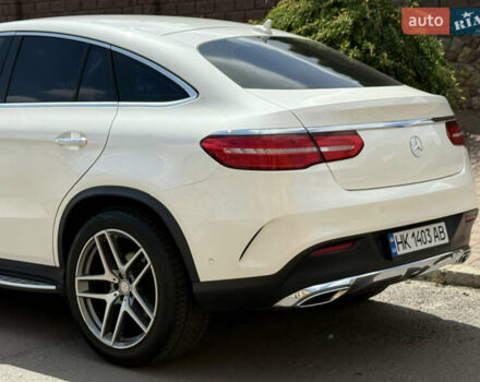 Белый Мерседес GLE-Class Coupe, объемом двигателя 2.99 л и пробегом 172 тыс. км за 40500 $, фото 27 на Automoto.ua