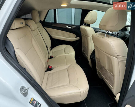 Белый Мерседес GLE-Class Coupe, объемом двигателя 3 л и пробегом 148 тыс. км за 36500 $, фото 12 на Automoto.ua