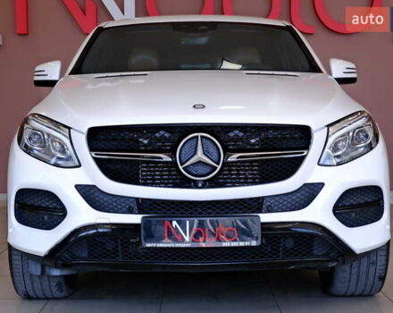 Белый Мерседес GLE-Class Coupe, объемом двигателя 3 л и пробегом 327 тыс. км за 41900 $, фото 2 на Automoto.ua