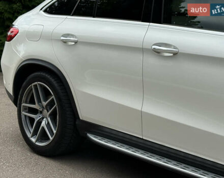 Белый Мерседес GLE-Class Coupe, объемом двигателя 2.99 л и пробегом 172 тыс. км за 40500 $, фото 32 на Automoto.ua