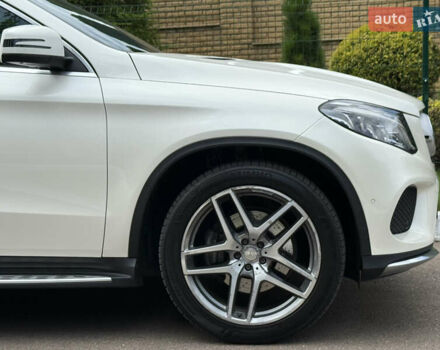 Белый Мерседес GLE-Class Coupe, объемом двигателя 2.99 л и пробегом 172 тыс. км за 40500 $, фото 11 на Automoto.ua