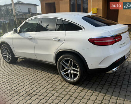 Белый Мерседес GLE-Class Coupe, объемом двигателя 3 л и пробегом 71 тыс. км за 40999 $, фото 2 на Automoto.ua