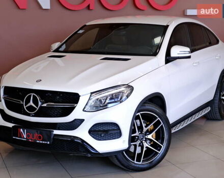 Белый Мерседес GLE-Class Coupe, объемом двигателя 3 л и пробегом 327 тыс. км за 41900 $, фото 9 на Automoto.ua