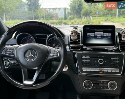 Белый Мерседес GLE-Class Coupe, объемом двигателя 2.99 л и пробегом 172 тыс. км за 40500 $, фото 56 на Automoto.ua