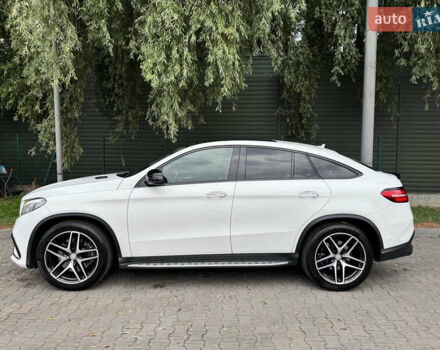 Белый Мерседес GLE-Class Coupe, объемом двигателя 3 л и пробегом 148 тыс. км за 36500 $, фото 2 на Automoto.ua