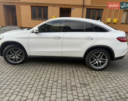 Белый Мерседес GLE-Class Coupe, объемом двигателя 3 л и пробегом 71 тыс. км за 40999 $, фото 9 на Automoto.ua