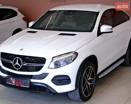 Белый Мерседес GLE-Class Coupe, объемом двигателя 3 л и пробегом 327 тыс. км за 41900 $, фото 3 на Automoto.ua