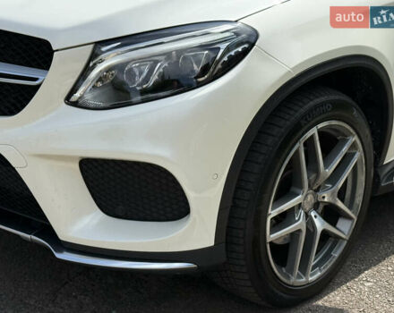 Белый Мерседес GLE-Class Coupe, объемом двигателя 2.99 л и пробегом 172 тыс. км за 40500 $, фото 6 на Automoto.ua