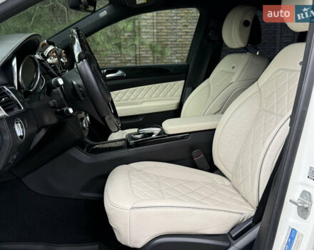 Белый Мерседес GLE-Class Coupe, объемом двигателя 2.99 л и пробегом 172 тыс. км за 40500 $, фото 41 на Automoto.ua