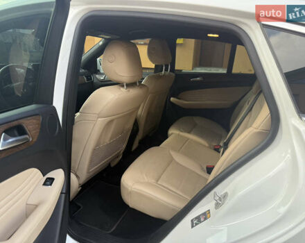 Белый Мерседес GLE-Class Coupe, объемом двигателя 3 л и пробегом 71 тыс. км за 40999 $, фото 6 на Automoto.ua