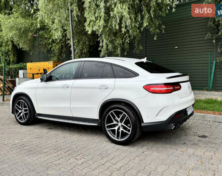Белый Мерседес GLE-Class Coupe, объемом двигателя 3 л и пробегом 148 тыс. км за 36500 $, фото 3 на Automoto.ua