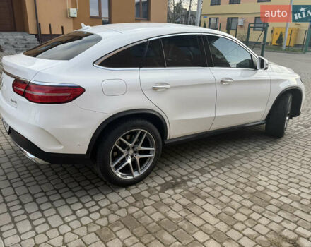 Белый Мерседес GLE-Class Coupe, объемом двигателя 3 л и пробегом 71 тыс. км за 40999 $, фото 1 на Automoto.ua
