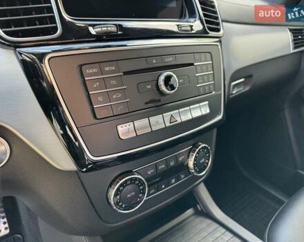 Білий Мерседес GLE-Class Coupe, об'ємом двигуна 2.99 л та пробігом 182 тис. км за 43500 $, фото 34 на Automoto.ua