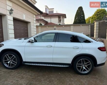 Белый Мерседес GLE-Class Coupe, объемом двигателя 2.99 л и пробегом 179 тыс. км за 42500 $, фото 2 на Automoto.ua