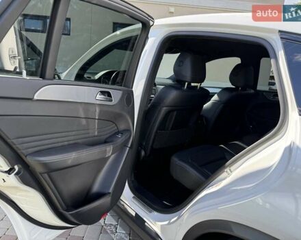 Білий Мерседес GLE-Class Coupe, об'ємом двигуна 2.99 л та пробігом 182 тис. км за 43500 $, фото 36 на Automoto.ua