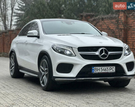 Белый Мерседес GLE-Class Coupe, объемом двигателя 4.66 л и пробегом 155 тыс. км за 41500 $, фото 6 на Automoto.ua