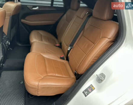 Белый Мерседес GLE-Class Coupe, объемом двигателя 4.66 л и пробегом 155 тыс. км за 41500 $, фото 42 на Automoto.ua