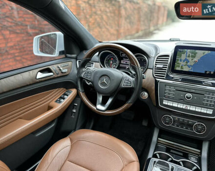 Белый Мерседес GLE-Class Coupe, объемом двигателя 4.66 л и пробегом 155 тыс. км за 41500 $, фото 29 на Automoto.ua