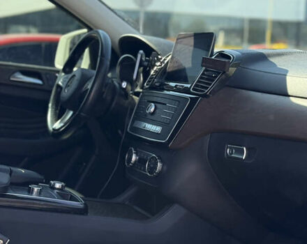 Белый Мерседес GLE-Class Coupe, объемом двигателя 2.99 л и пробегом 109 тыс. км за 43000 $, фото 7 на Automoto.ua