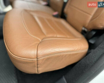 Белый Мерседес GLE-Class Coupe, объемом двигателя 4.66 л и пробегом 155 тыс. км за 41500 $, фото 48 на Automoto.ua